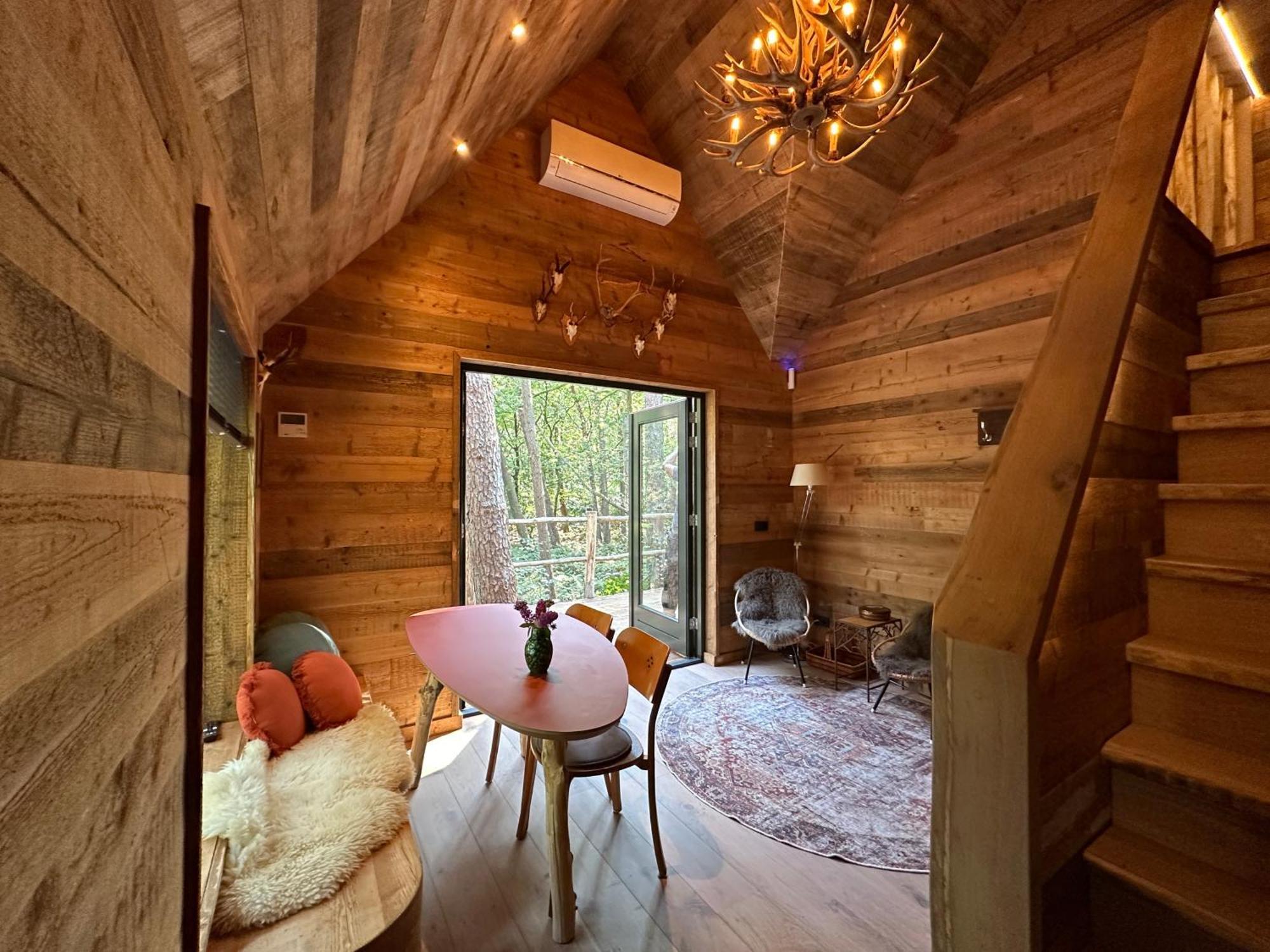 New Unique Treehouses With Hot Tub In *