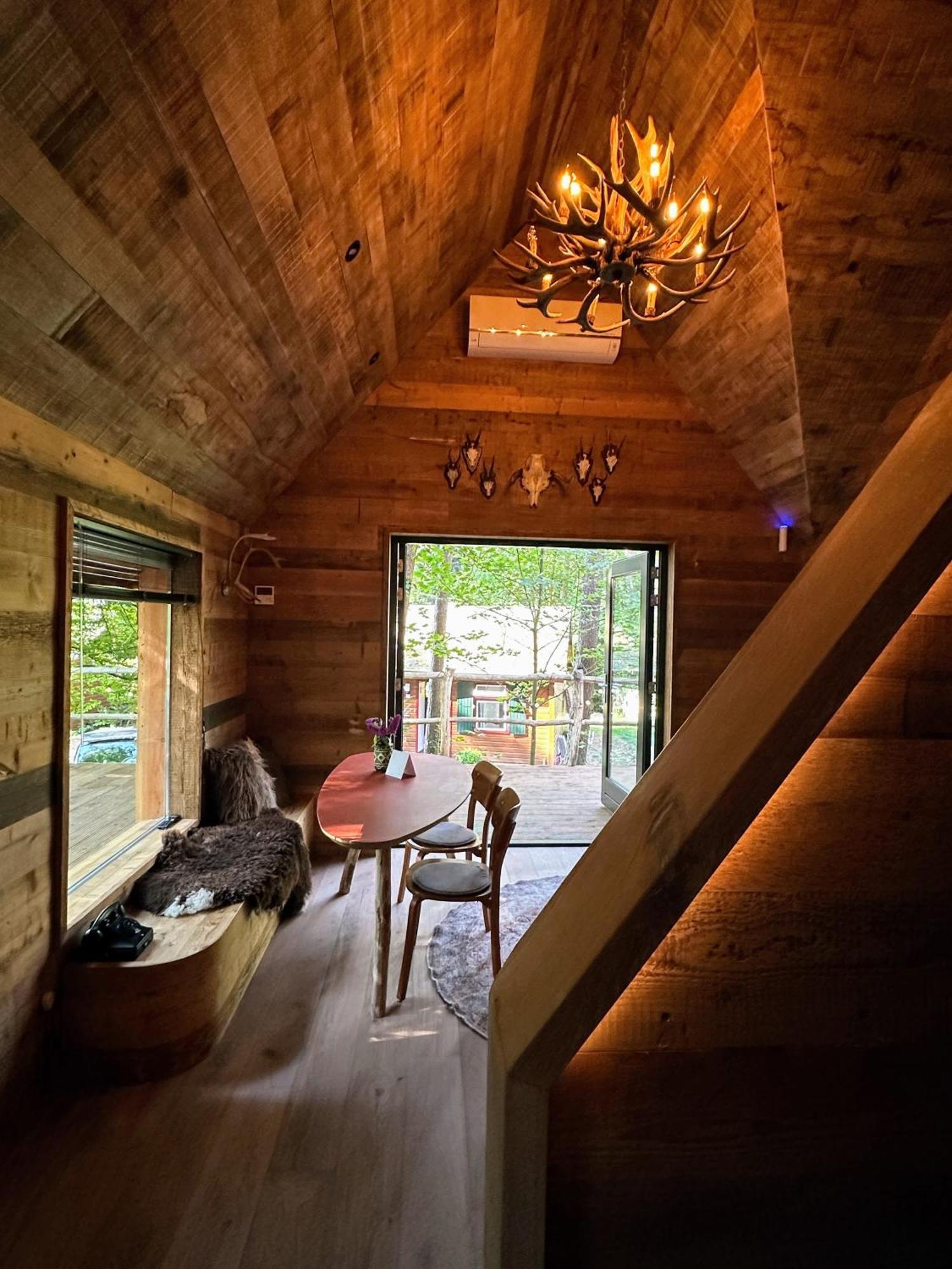 New Unique Treehouses With Hot Tub In Holiday home Oisterwijk